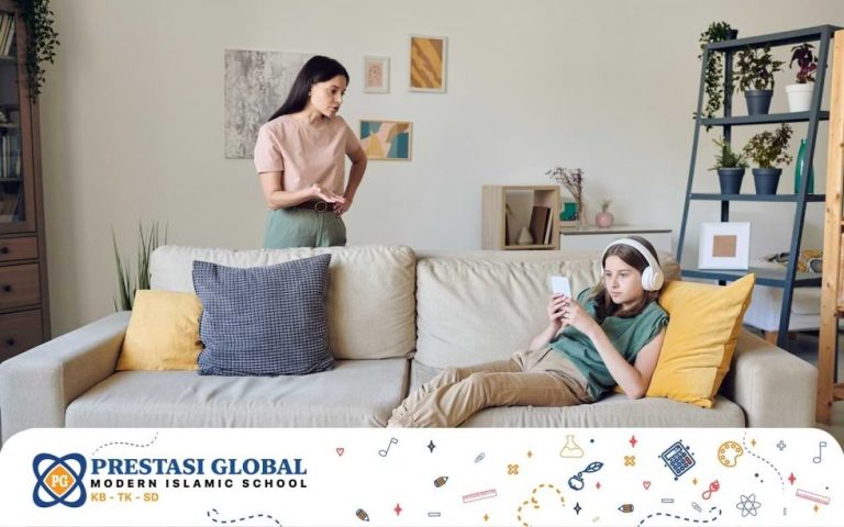 Cara Cerdas Orang Tua Mengelola Pendidikan Remaja Membangun Fondasi Kuat Untuk Masa Depan Gemilang